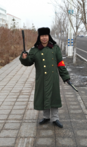 作者柳公课余站岗