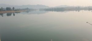 户主水库秋景如丹青画卷