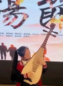 学生表演