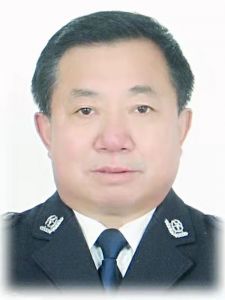 闫应科