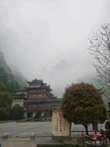 人间胜景天门山