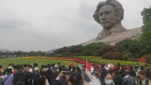 伟人雕像