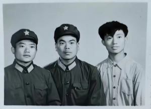 同村战友情