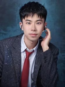 二十四年后之今日孙儿照