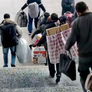 用脚步丈量回家的路