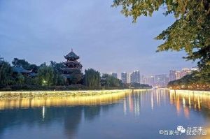 望江楼上望江流