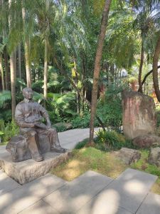 兰圃的朱德元帅塑像 兰圃的朱德元帅塑像