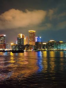 烟锁池塘柳与金燎澳地楼