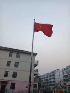幼儿园升国旗、唱国歌