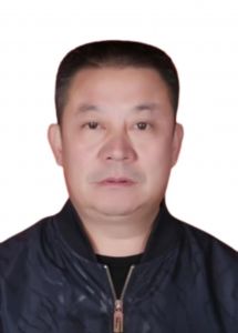 闫华近照