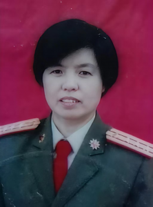胡爱丽戎装照 胡爱丽戎装照